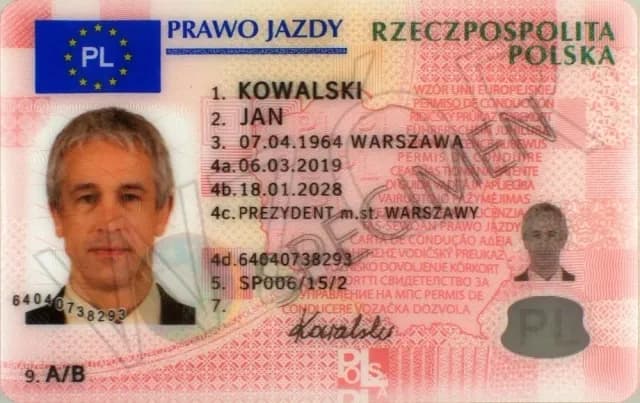 Ile kosztuje prawo jazdy kategorii B? Zobacz, jakie ukryte wydatki cię czekają! Ile kosztuje prawo jazdy kategorii B? Zobacz, jakie ukryte wydatki cię czekają!