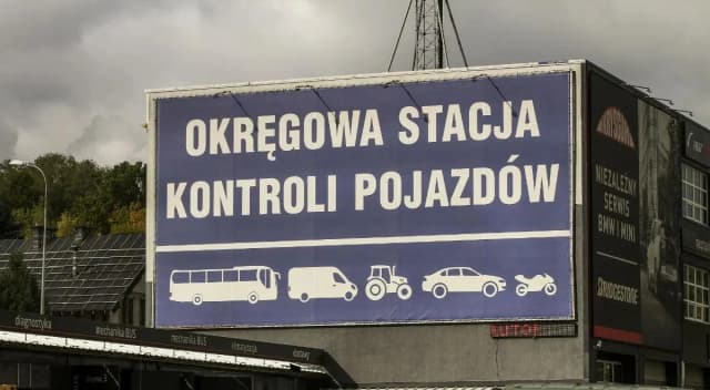 Ile wcześniej można zrobić przegląd samochodu i uniknąć kosztów? Ile wcześniej można zrobić przegląd samochodu i uniknąć kosztów?