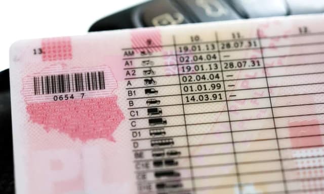 Czy prawo jazdy jest bezterminowe? Zaskakujące zasady ważności dokumentów Czy prawo jazdy jest bezterminowe? Zaskakujące zasady ważności dokumentów